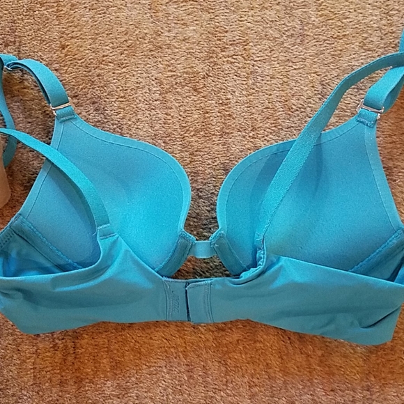 Two push up bras never worn - NWOT - Picture 4 of 7